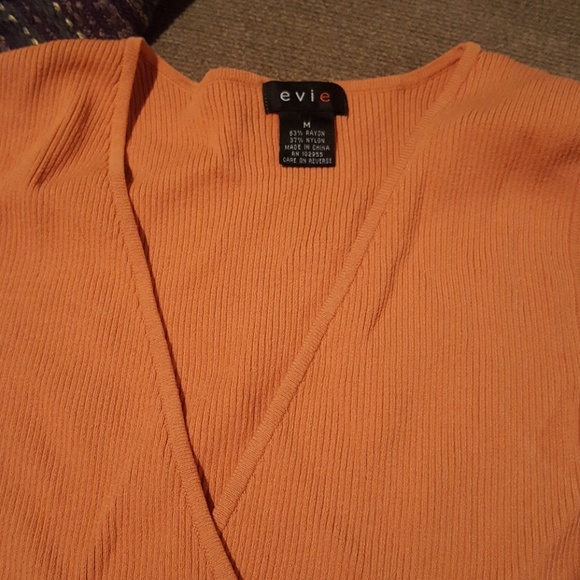 Peach sleeveless blouse - Picture 2 of 4